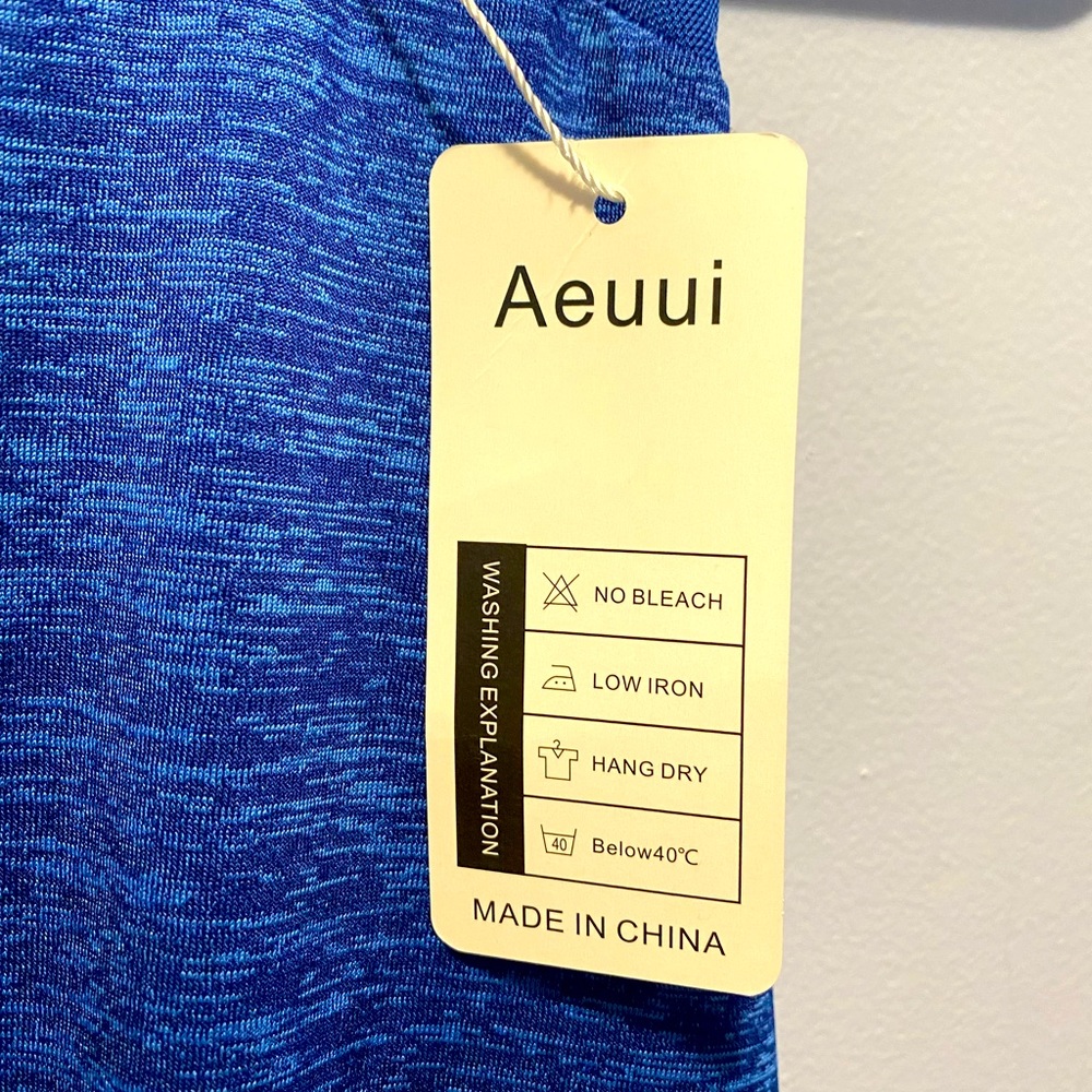 Aeuui Racerback Mesh Tank - Picture 4 of 9